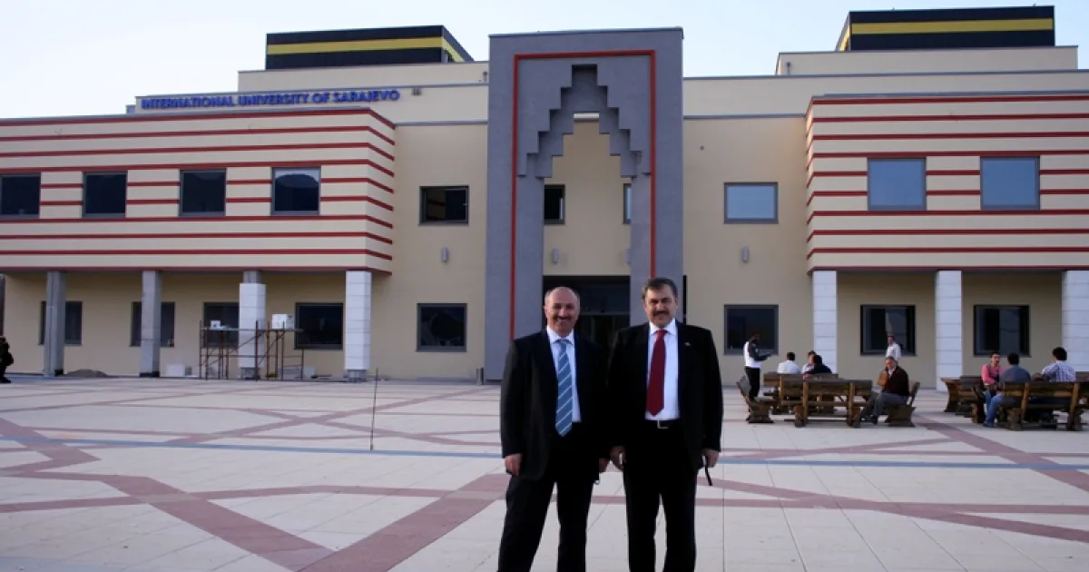 Turkish minister Prof. Eroğlu visits IUS