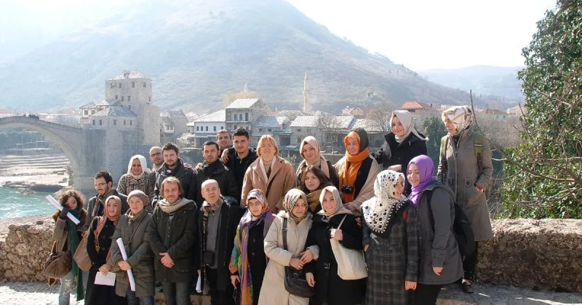 Students of Design Studio 4 visit Mostar 