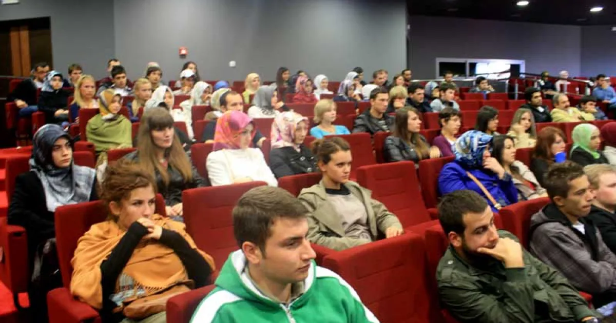 Rector welcomes students as new Academic year begins