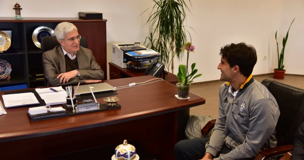 Juventus Representative Visited IUS