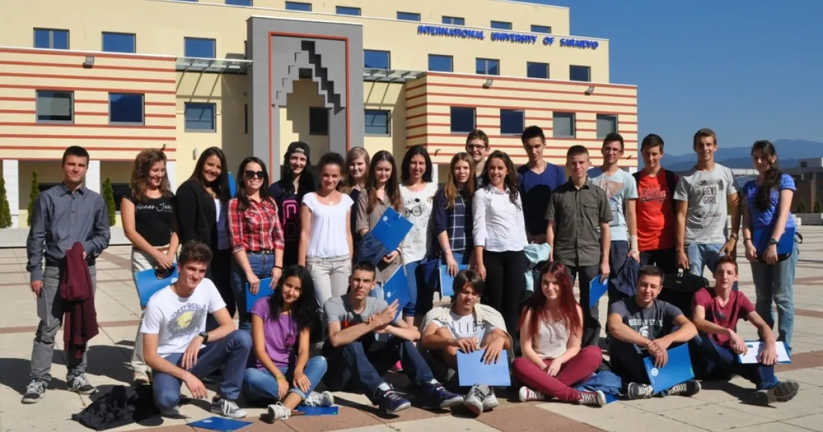 Summer school of innovation GeekFEST2014 completed at IUS