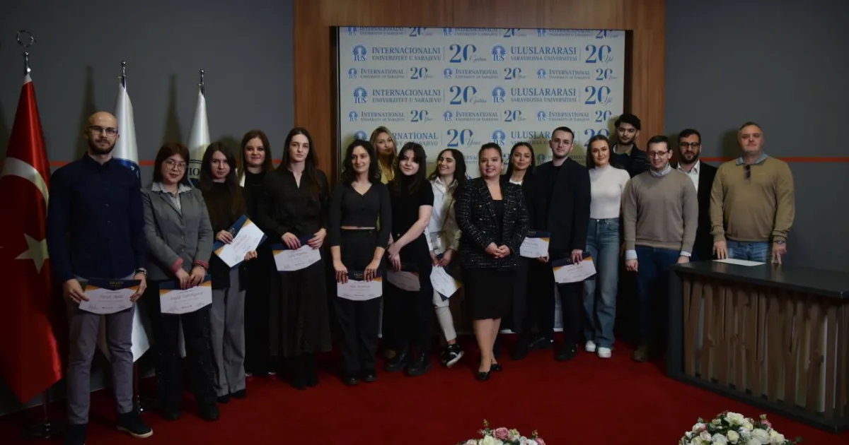 FLW Awards Dean’s Honor List 