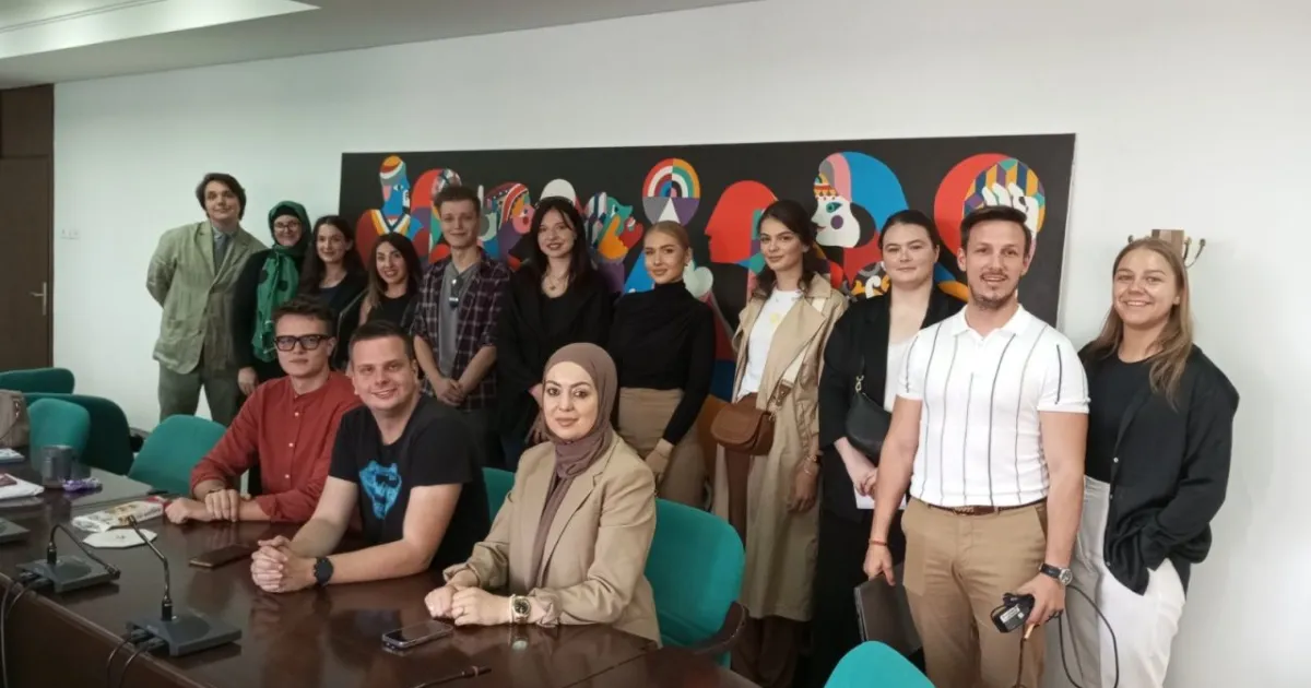 Exploring Project Management