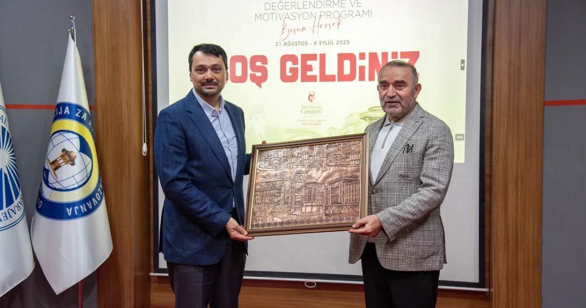 İYC Delegation Visits IUS