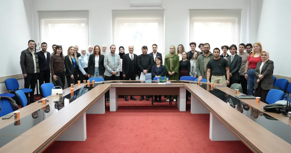 Short Story Writer Ali Işık Speaks at IUS 