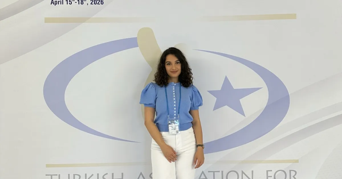 IUS Psychology Teaching Assistant Iman Ehnech-Seran Presents Research at International Congress 