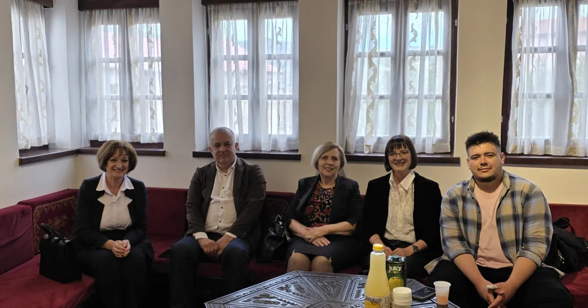 IUS ELS Attends Award Ceremony 