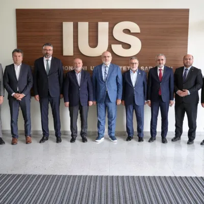 IUS